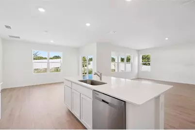 1080 Morfontaine Street, Daytona Beach, FL 32124 - Photo 5