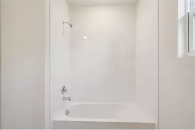 1080 Morfontaine Street, Daytona Beach, FL 32124 - Photo 7