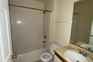 1020 Derbyshire Dr, Kissimmee, FL 34758 - Photo 13