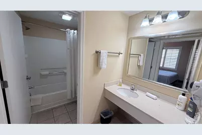 7601 Canada Avenue #325, Orlando, FL 32819 - Photo 11