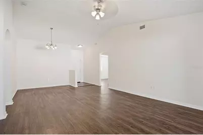 4504 Reynolds Creek Avenue, Plant City, FL 33563 - Photo 9