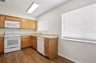 4504 Reynolds Creek Ave, Plant City, FL 33563 - Photo 13