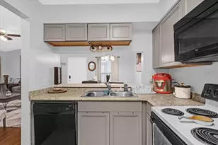 705 Northlake Dr, Sanford, FL 32773 - Photo 3