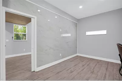 7401 1st Avenue N #1/2 LWR A, Saint Petersburg, FL 33710 - Photo 9