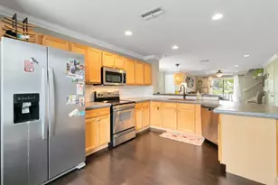5800 Lake Pointe Village Cir, Orlando, FL 32822 - Photo 9