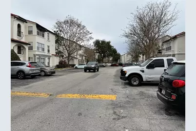 5120 Conroy Road #523, Orlando, FL 32811 - Photo 17