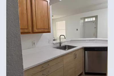 6025 Westgate Drive #2518, Orlando, FL 32835 - Photo 9