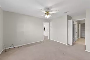 2121 Meadowlark Ln, Sun City Center, FL 33573 - Photo 9