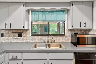 2475 S Parkview Ave, Orange City, FL 32763 - Photo 13