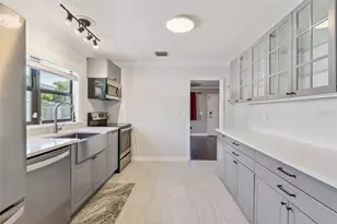 2510 Homeland St, Orlando, FL 32806 - Photo 9