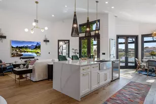 5408 Shingle Creek Dr, Orlando, FL 32821 - Photo 13