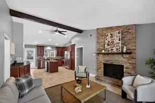 8878 Larwin Ln, Orlando, FL 32817 - Photo 7