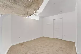 155 S Court Ave, Orlando, FL 32801 - Photo 17