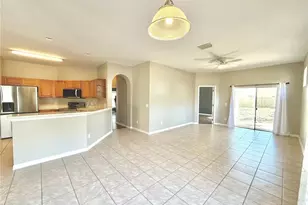 1044 Longville Cir, Tavares, FL 32778 - Photo 3