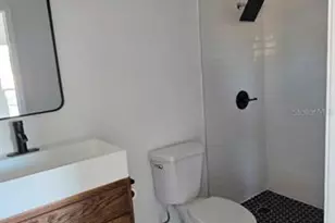 6321 Royal Woods Dr, Fort Myers, FL 33908 - Photo 9