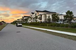 410 SW 15th Pl, Cape Coral, FL 33991 - Photo 5