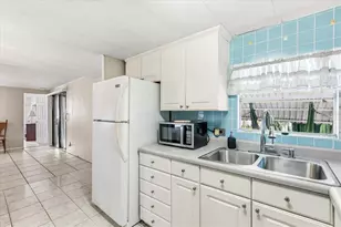 1960 Pinewood Ln, Mount Dora, FL 32757 - Photo 3