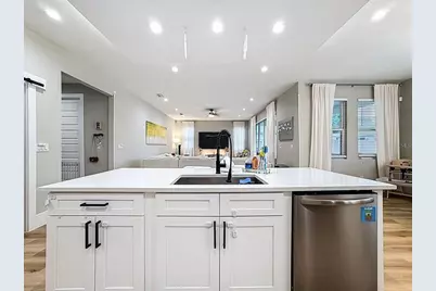 2720 S Shine Avenue, Orlando, FL 32806 - Photo 9