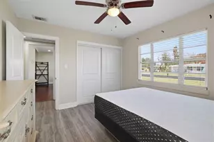 5742 Dogwood Dr, Orlando, FL 32807 - Photo 9