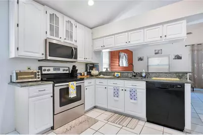 4133 Barret Avenue, Plant City, FL 33566 - Photo 9