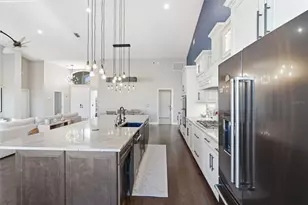 909 Allegro Ln, Apollo Beach, FL 33572 - Photo 23