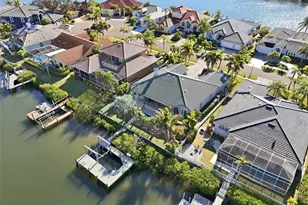 909 Allegro Ln, Apollo Beach, FL 33572 - Photo 7