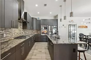 8901 Lakeshore Pointe Dr, Winter Garden, FL 34787 - Photo 15