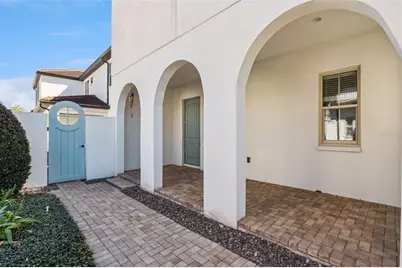 8901 Lakeshore Pointe Drive, Winter Garden, FL 34787 - Photo 3