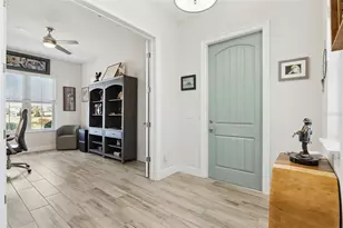 8901 Lakeshore Pointe Dr, Winter Garden, FL 34787 - Photo 5