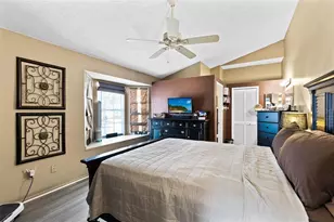 9808 Surrey Ridge Rd, Orlando, FL 32825 - Photo 11