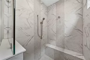 7464 Gathering Dr, Reunion, FL 34747 - Photo 9