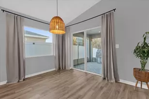 955 Pearly Ridge Ln, Lakeland, FL 33809 - Photo 9