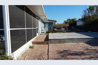 286 Fields Terrace SE, Port Charlotte, FL 33952 - Photo 3