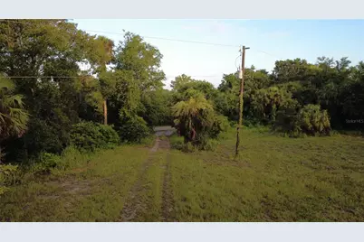 327 Beaverbrook Lane, Oak Hill, FL 32759 - Photo 9