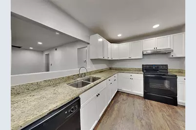 3979 Versailles Drive #3979F, Orlando, FL 32808 - Photo 5