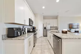 758 Grand Hilltop Dr, Apopka, FL 32703 - Photo 7