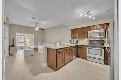 676 Sandy Neck Lane #102, Altamonte Springs, FL 32714 - Photo 3