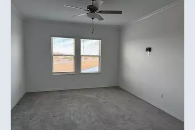 31865 Blue Passing Loop, Wesley Chapel, FL 33545 - Photo 7