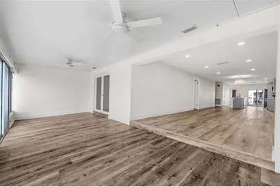 651 Boca Ciega Point Boulevard S, Saint Petersburg, FL 33708 - Photo 31