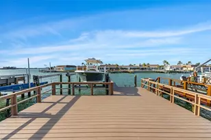 651 Boca Ciega Point Blvd S, Saint Petersburg, FL 33708 - Photo 41