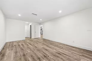 651 Boca Ciega Point Blvd S, Saint Petersburg, FL 33708 - Photo 25