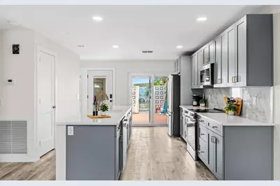 651 Boca Ciega Point Boulevard S, Saint Petersburg, FL 33708 - Photo 13