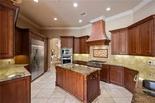 9729 Lake Hugh Dr, Gotha, FL 34734 - Photo 11