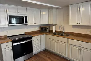 102 Laureti Ln, Lake Wales, FL 33898 - Photo 3