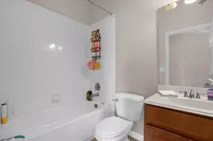 2284 Pickford Cir, Apopka, FL 32703 - Photo 17