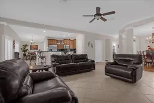 2284 Pickford Cir, Apopka, FL 32703 - Photo 13