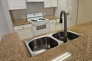 1301 Eastern Pecan Pl, Winter Garden, FL 34787 - Photo 15