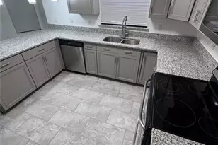 9910 Canterbury Dr, Leesburg, FL 34788 - Photo 15