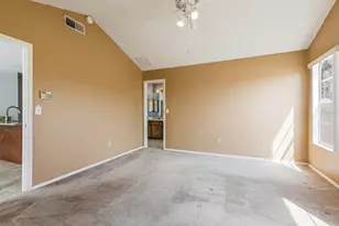 10827 Venice Cir, Tampa, FL 33635 - Photo 17