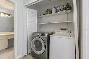 10827 Venice Cir, Tampa, FL 33635 - Photo 19